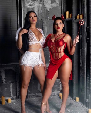 Stephanie Acevedo Photo #32