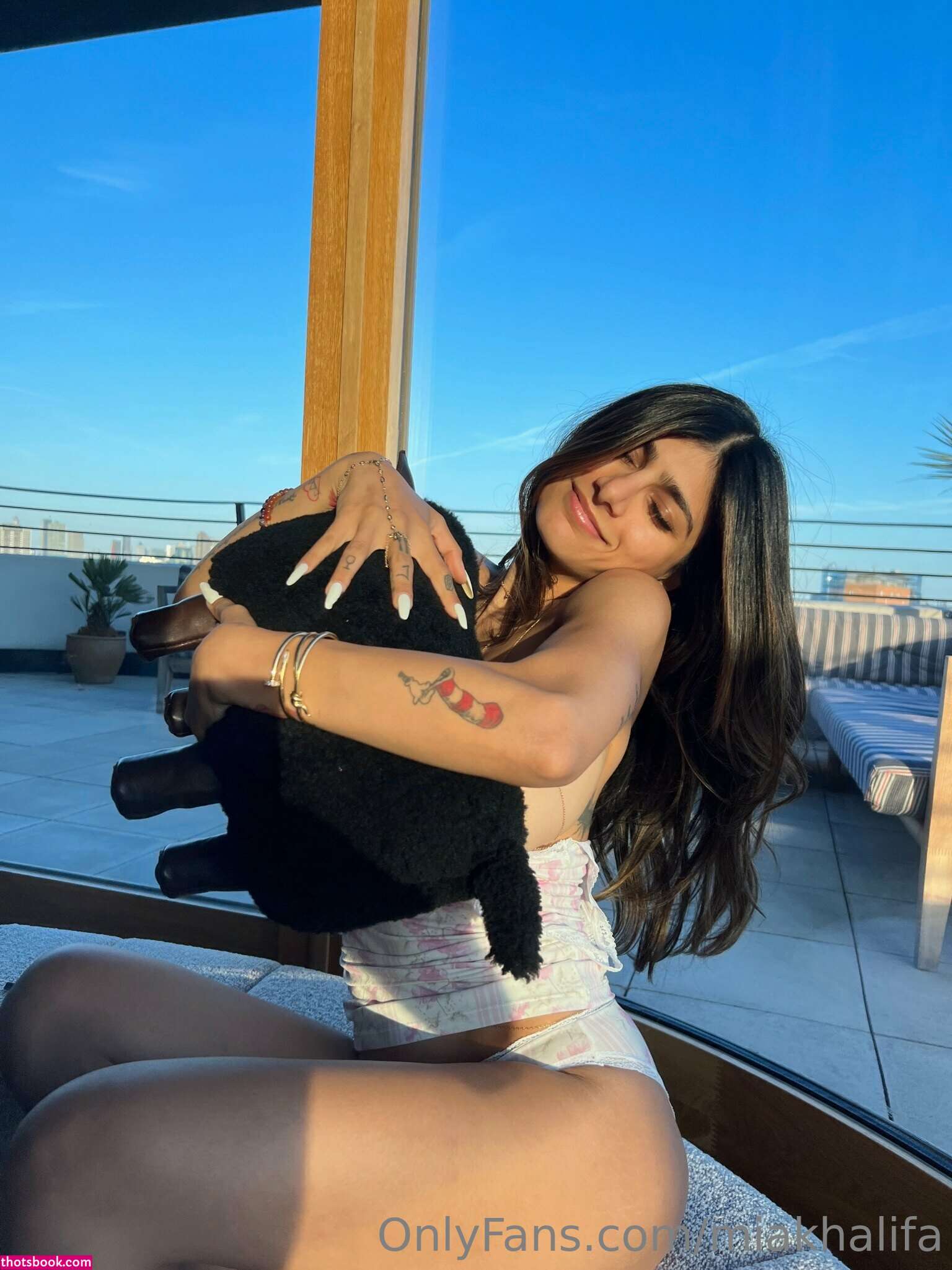 Mia Khalifa Photo #571