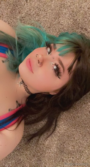 Venomous Dolly Photo #245