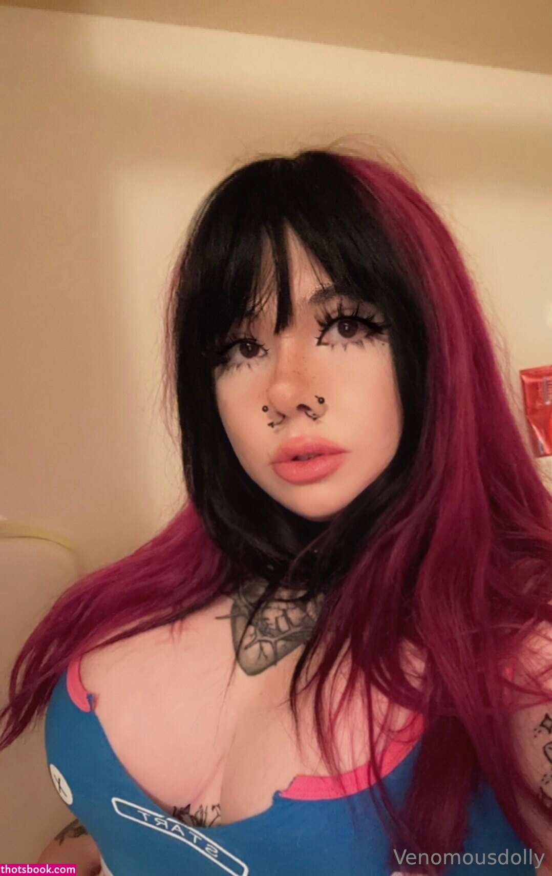 Venomous Dolly Photo #283