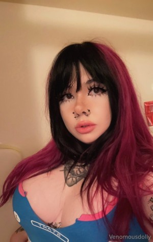 Venomous Dolly Photo #283