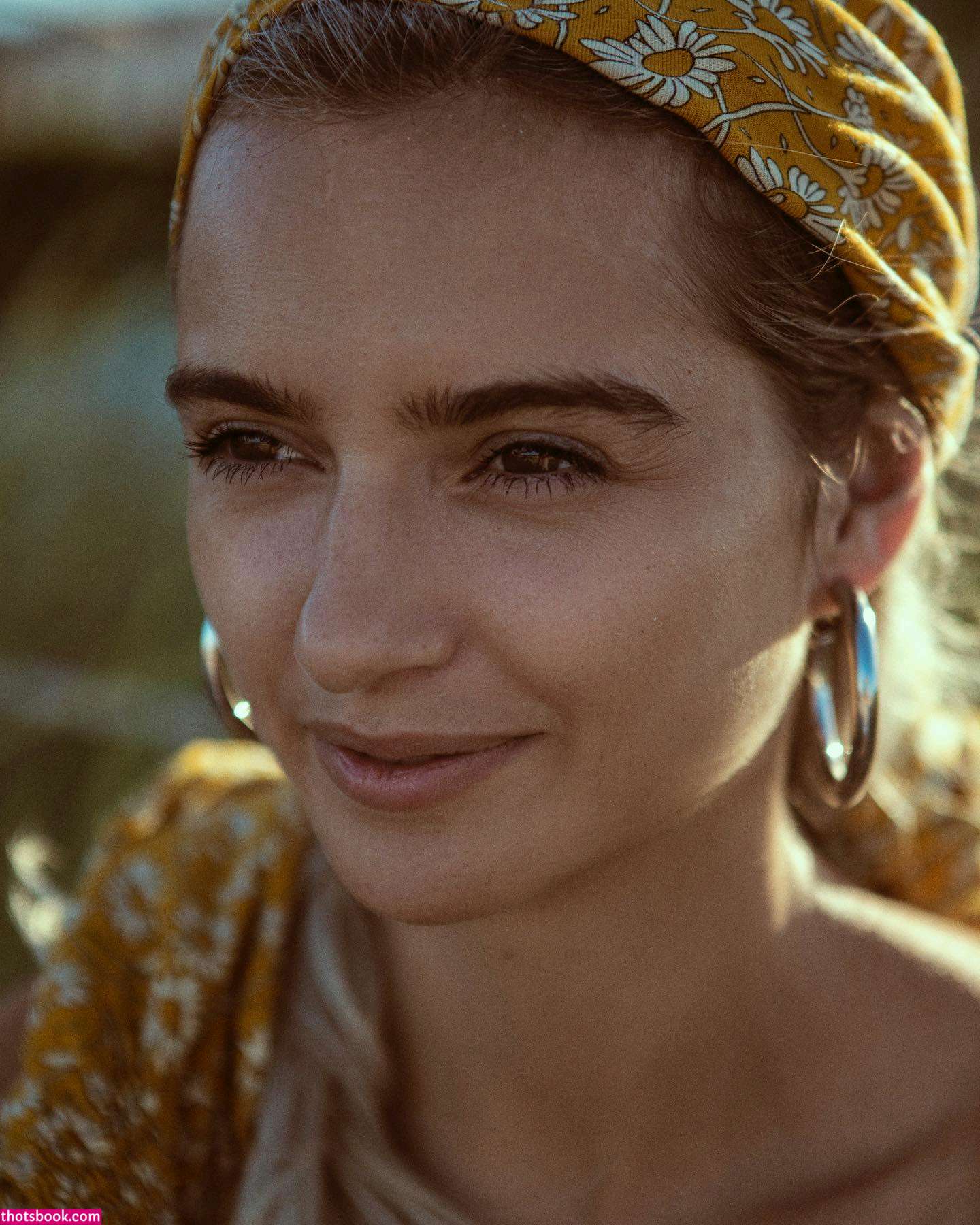 Allie Alina Photo #6