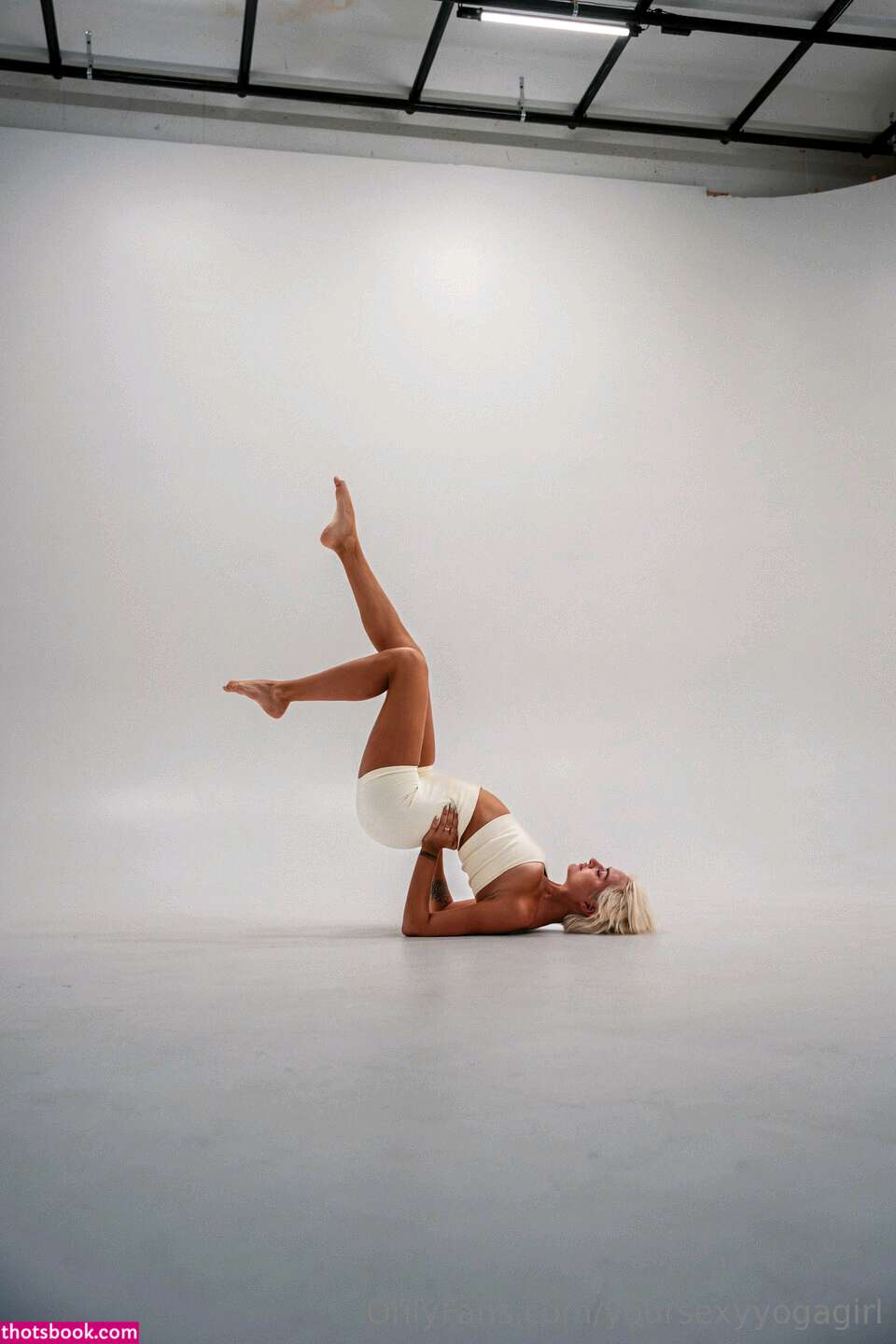 Allie Alina Photo #29