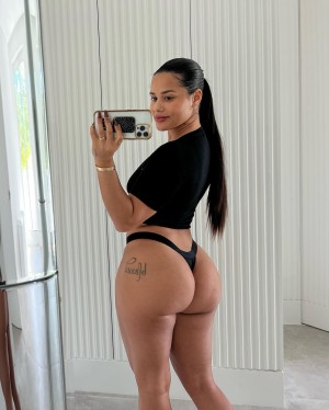 Katya Elise Henry Photo #23
