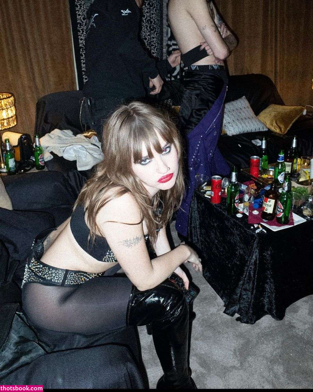 Victoria De Angelis Photo #34