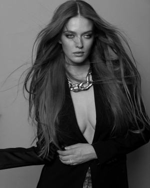 Larsen Thompson Photo #73