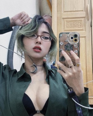 Mercury Nguyen Photo #15