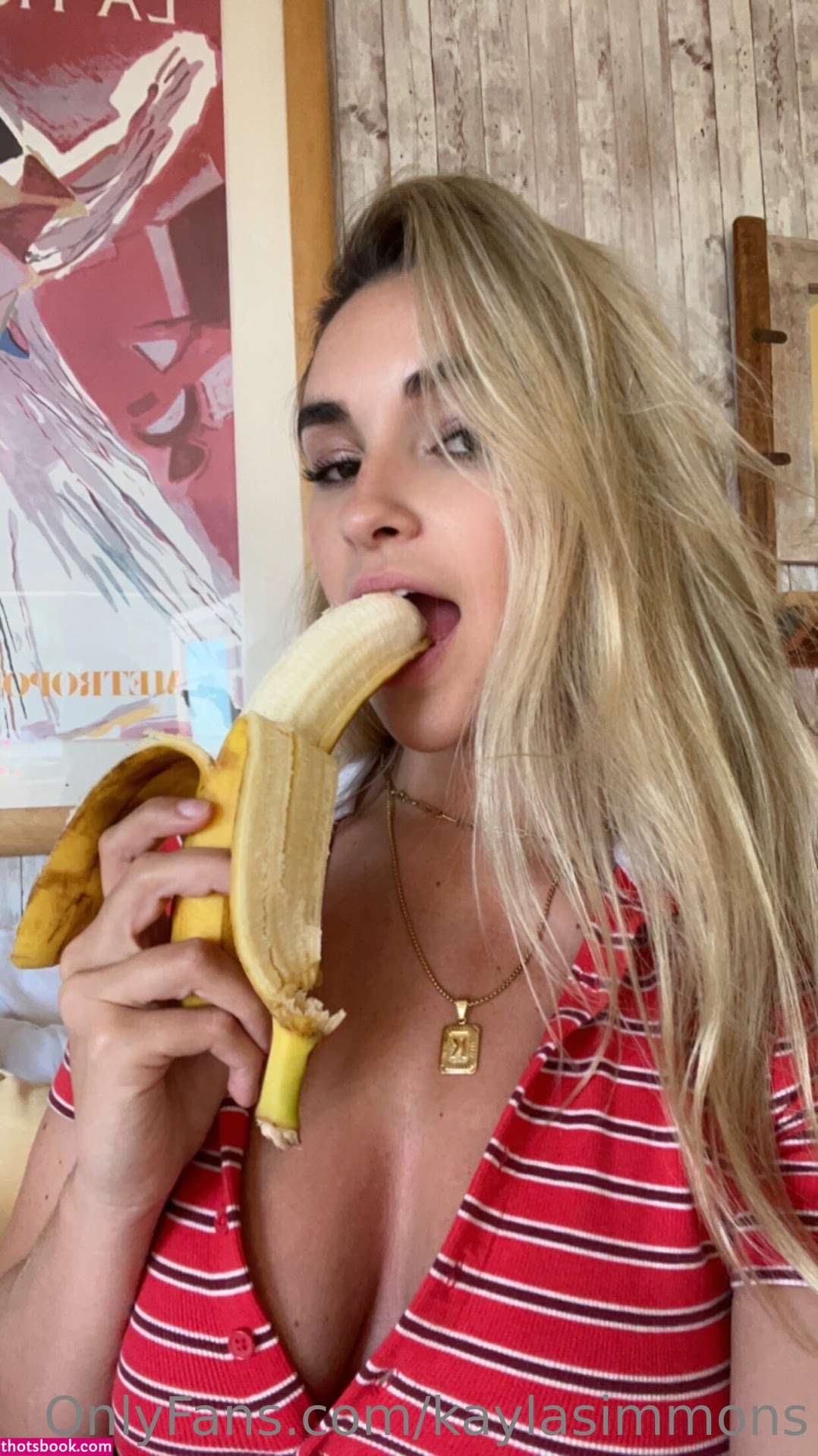 Kayla Simmons Photo #111