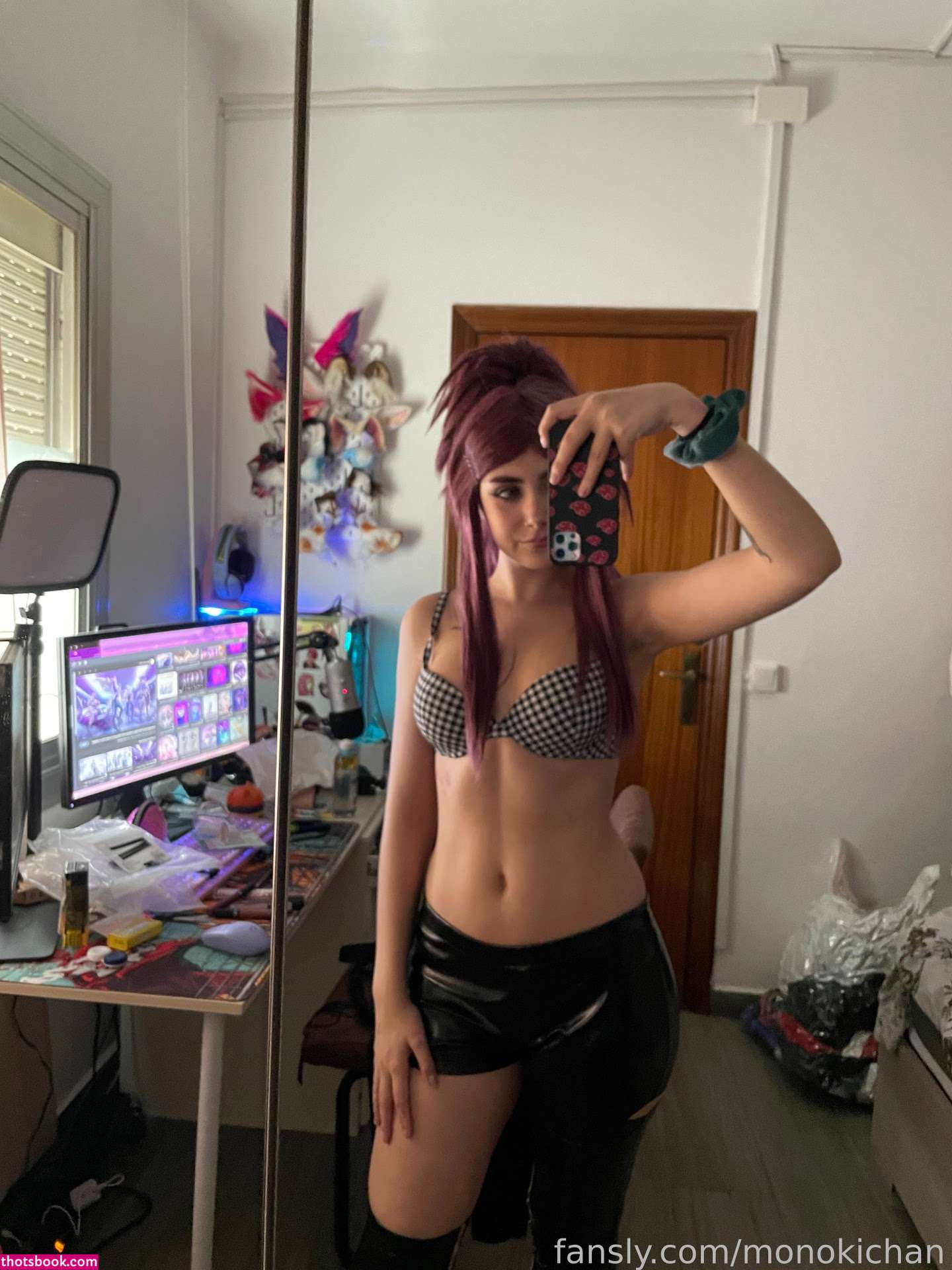 Monokichan Photo #193