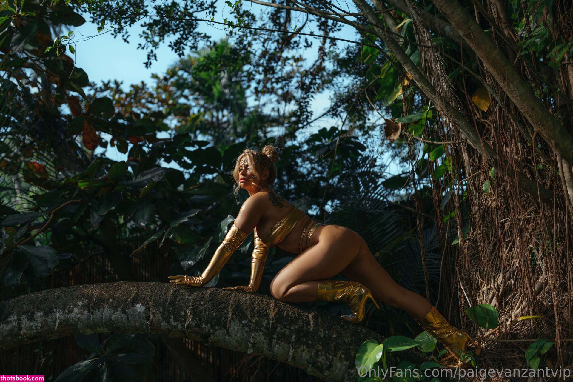 Paige Vanzant Photo #644