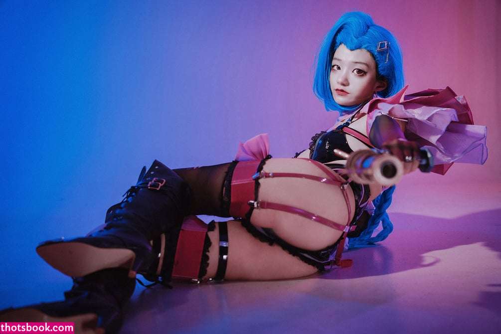 Djawa Jenny Photo #17