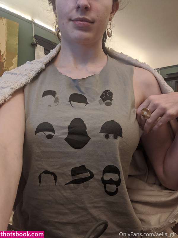 Aella Girl Photo #21