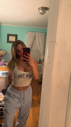 Kaitlyn Krems Photo #131