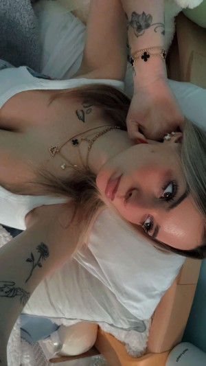 Kaitlyn Krems Photo #167