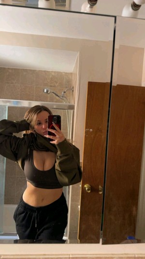 Kaitlyn Krems Photo #222