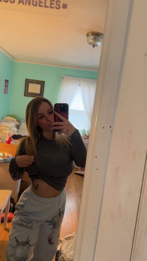 Kaitlyn Krems Photo #243