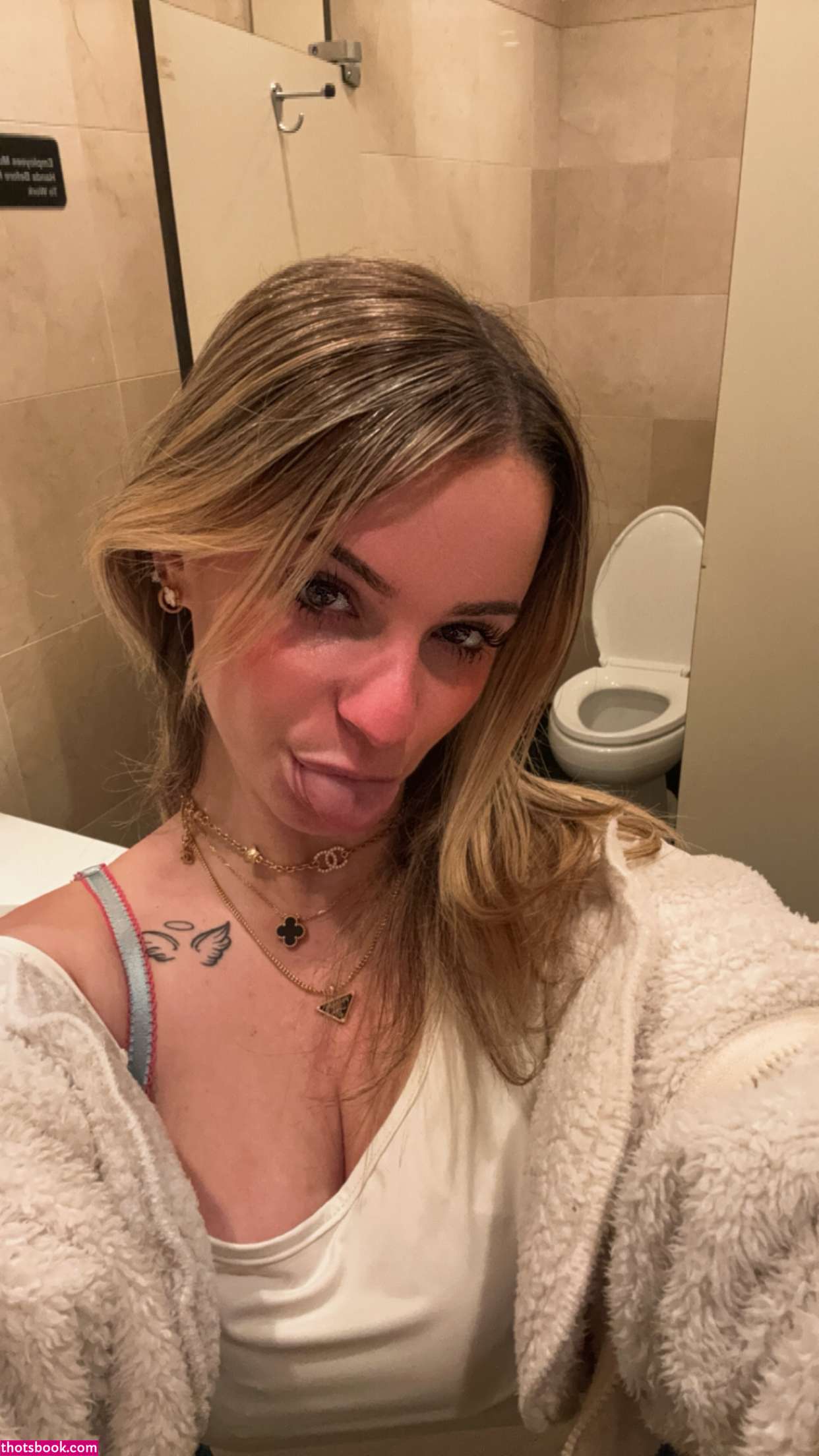 Kaitlyn Krems Photo #253