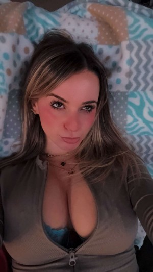 Kaitlyn Krems Photo #254