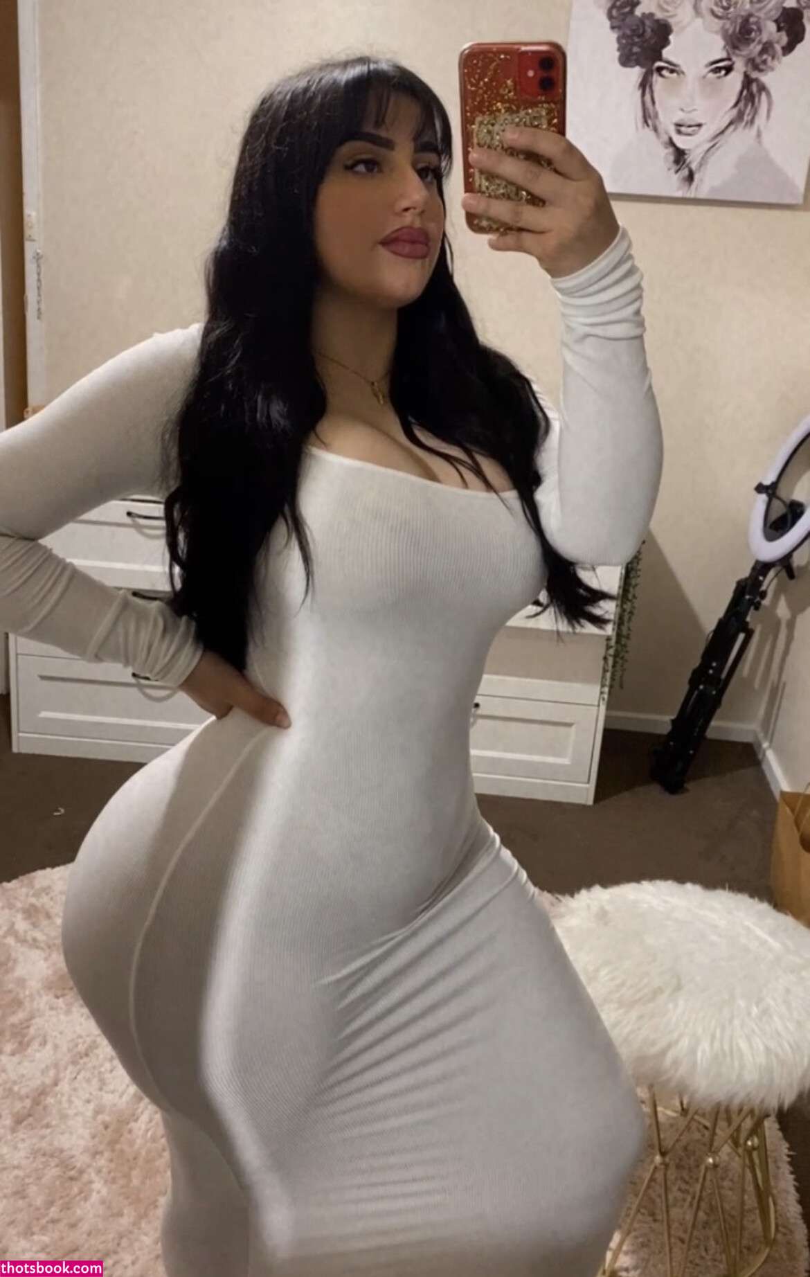 foreignamira Photo #9