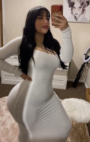 foreignamira Photo #9