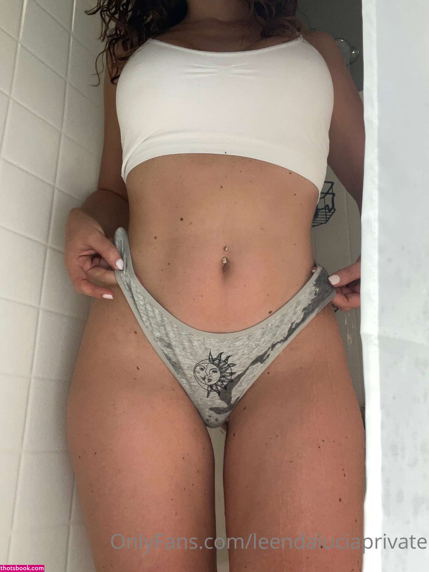 Leenda Lucia Photo #69