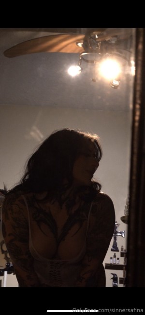 sinnersafina Photo #70