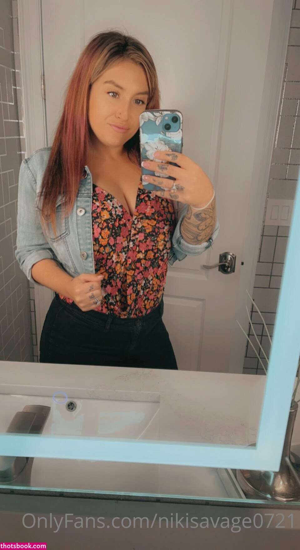 Nikisavage0721 Photo #2