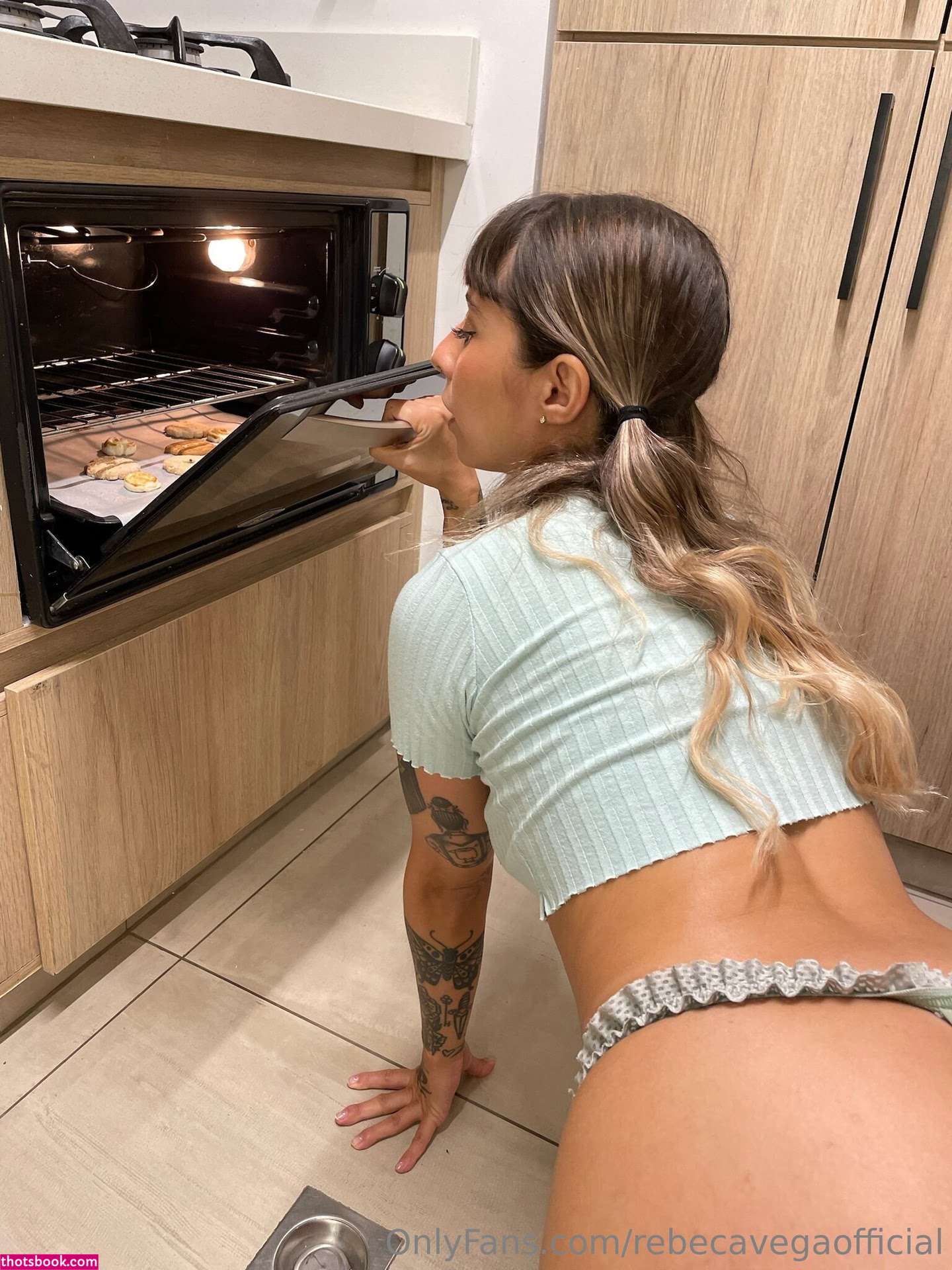 Rebeca Vega Photo #16