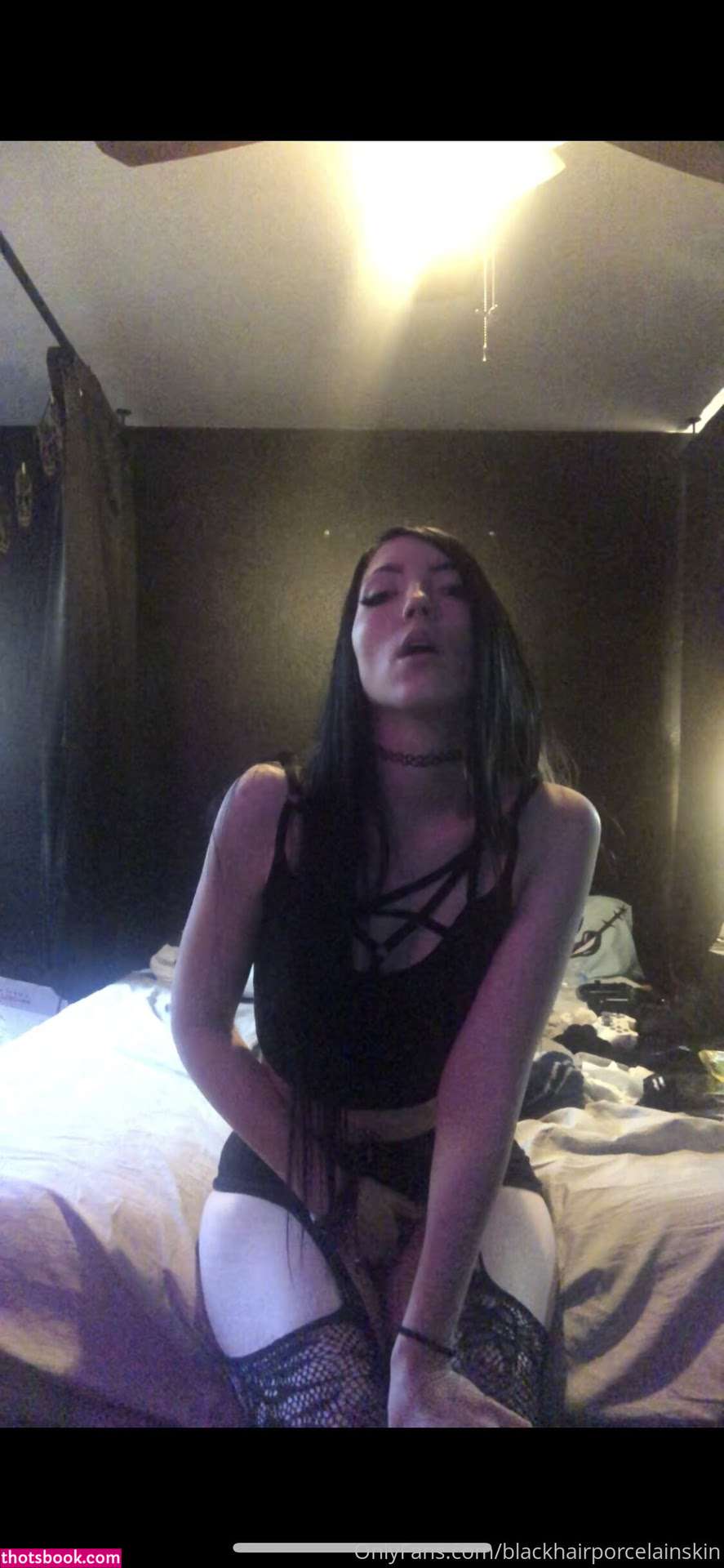 blackhairporcelainskin Photo #22