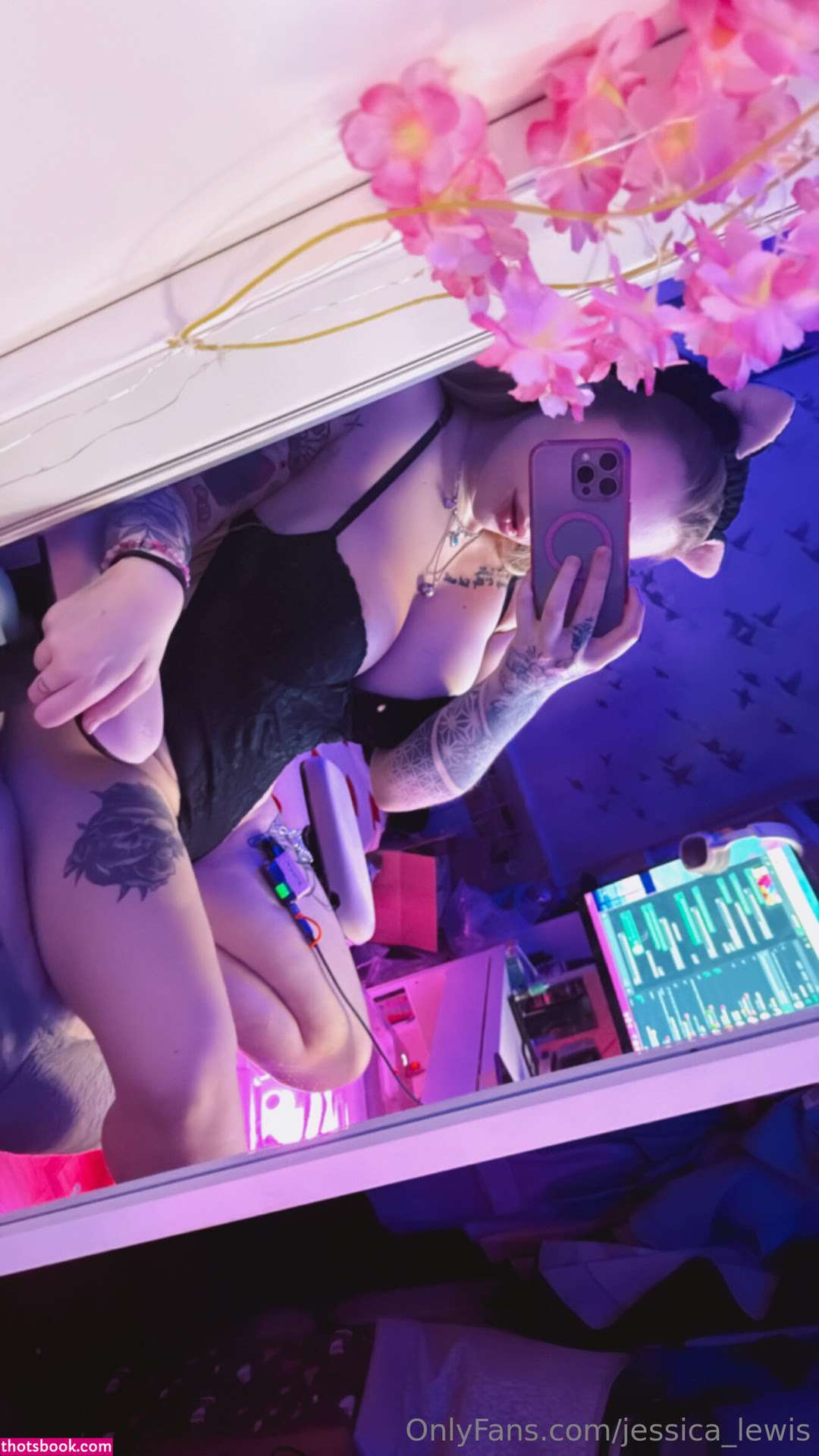 Jessica Lewis Photo #32