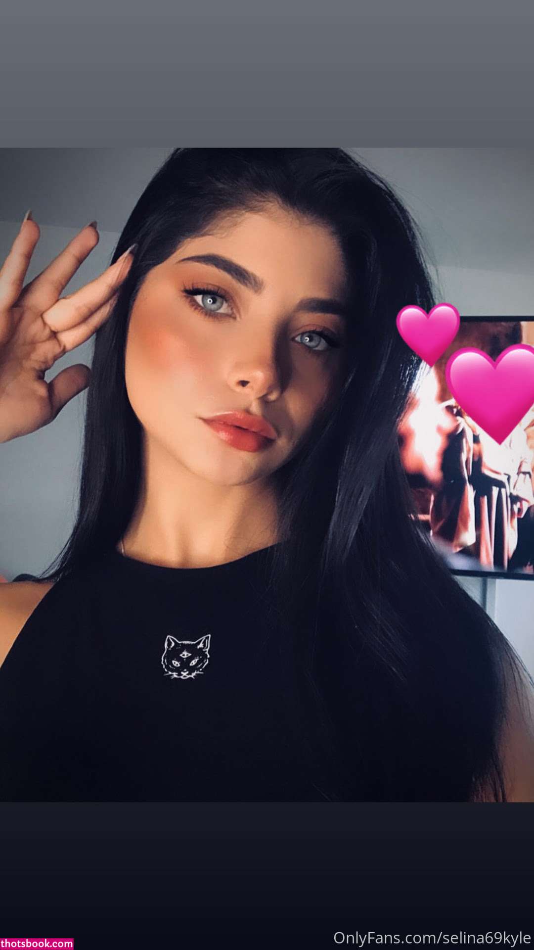 Selena Kyle Photo #6