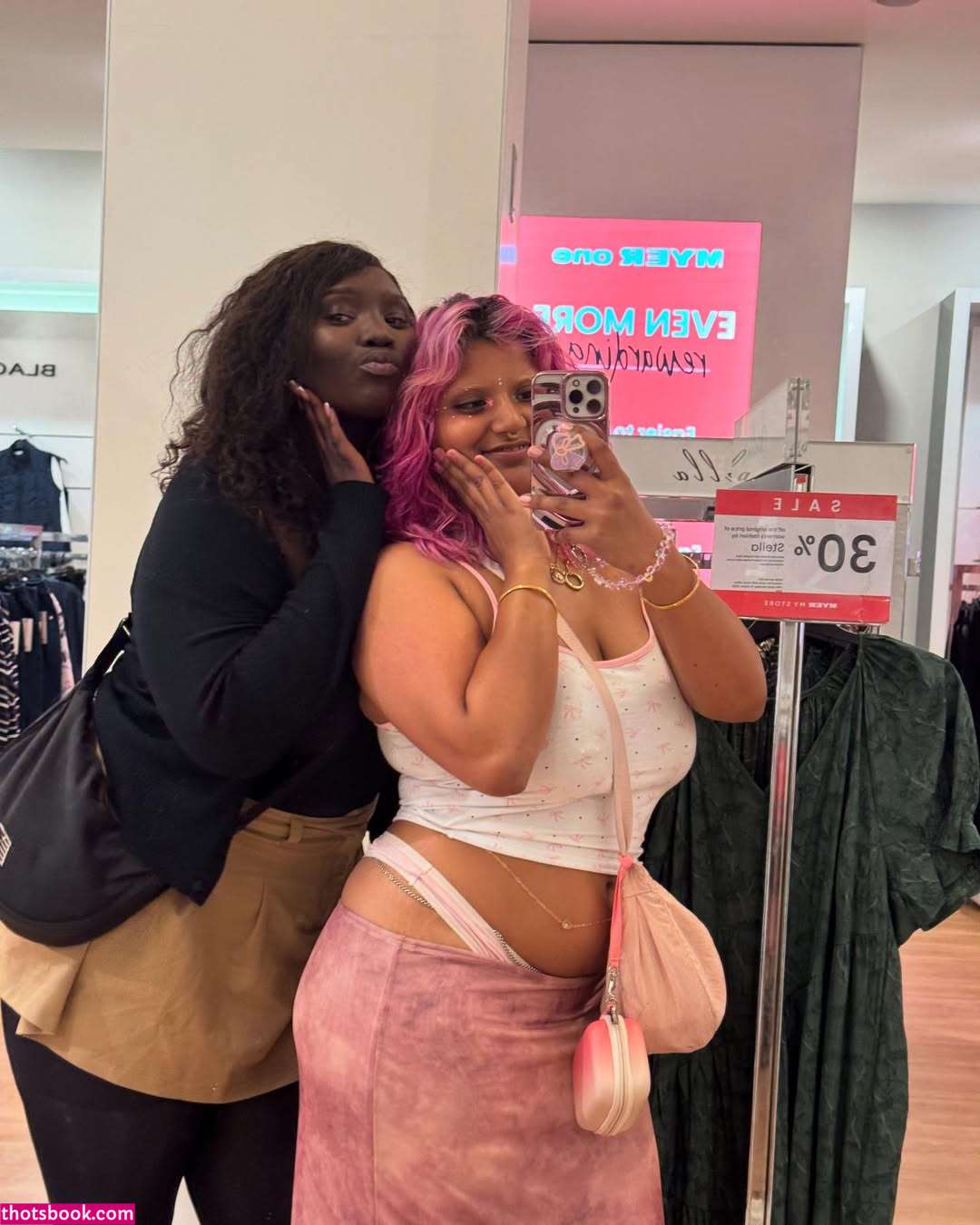 Jhanavi Kissumirri Photo #17