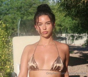 sweetsbellaxo Photo #4