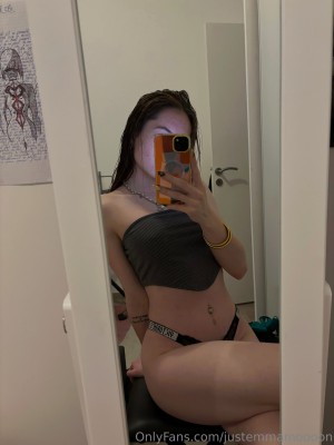 justemmamoooon Photo #32