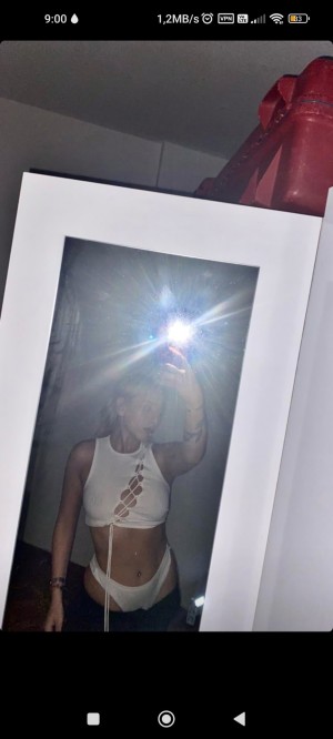 Jess Blackburn Photo #11