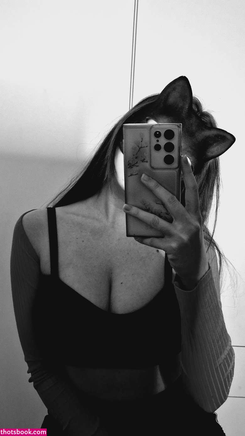 Realmisskira Photo #9