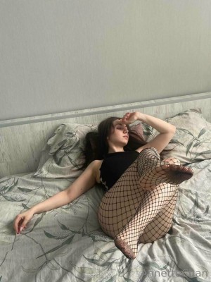 annettechan Photo #7