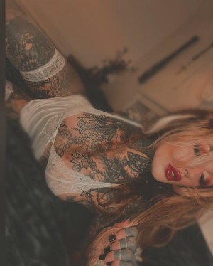 Sophie Wilde Photo #1