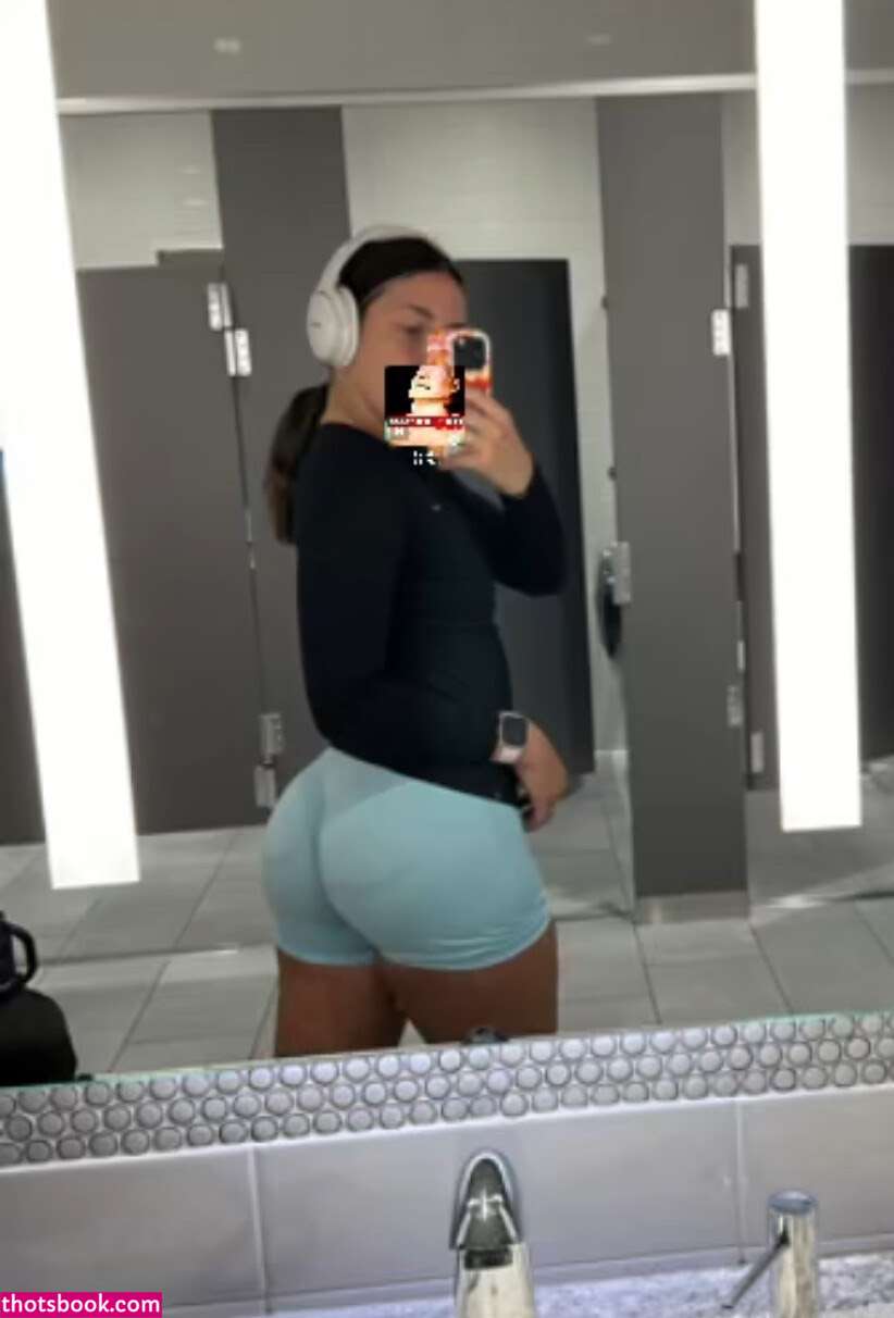 Bella Potocny Photo #42