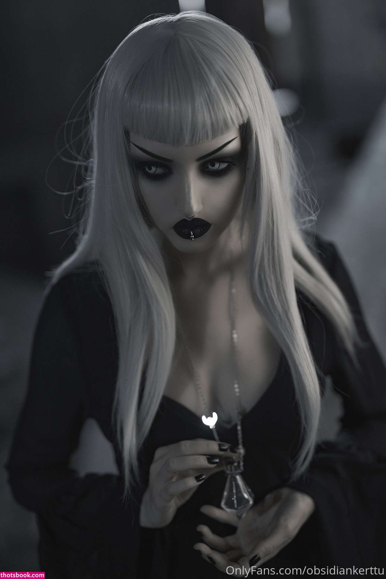 Obsidian Kerttu Photo #44