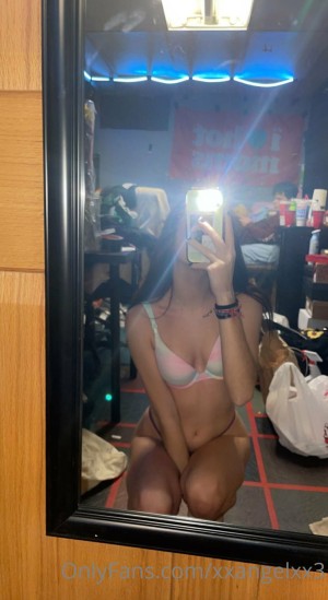 dabrattyangel Photo #12