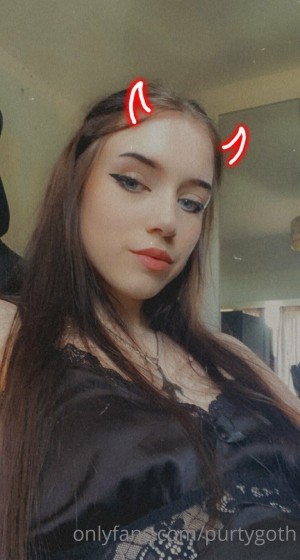 Purtygoth Photo #17