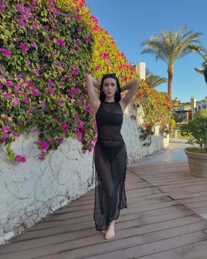 Arabella Gregory Photo #23