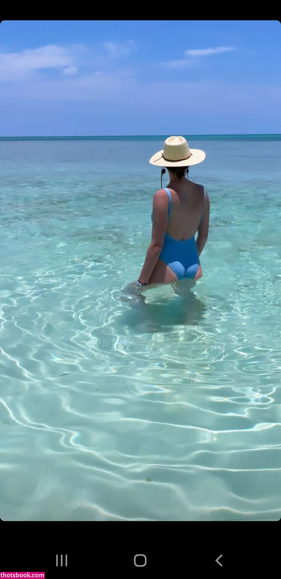 Emily Hart Photo #18