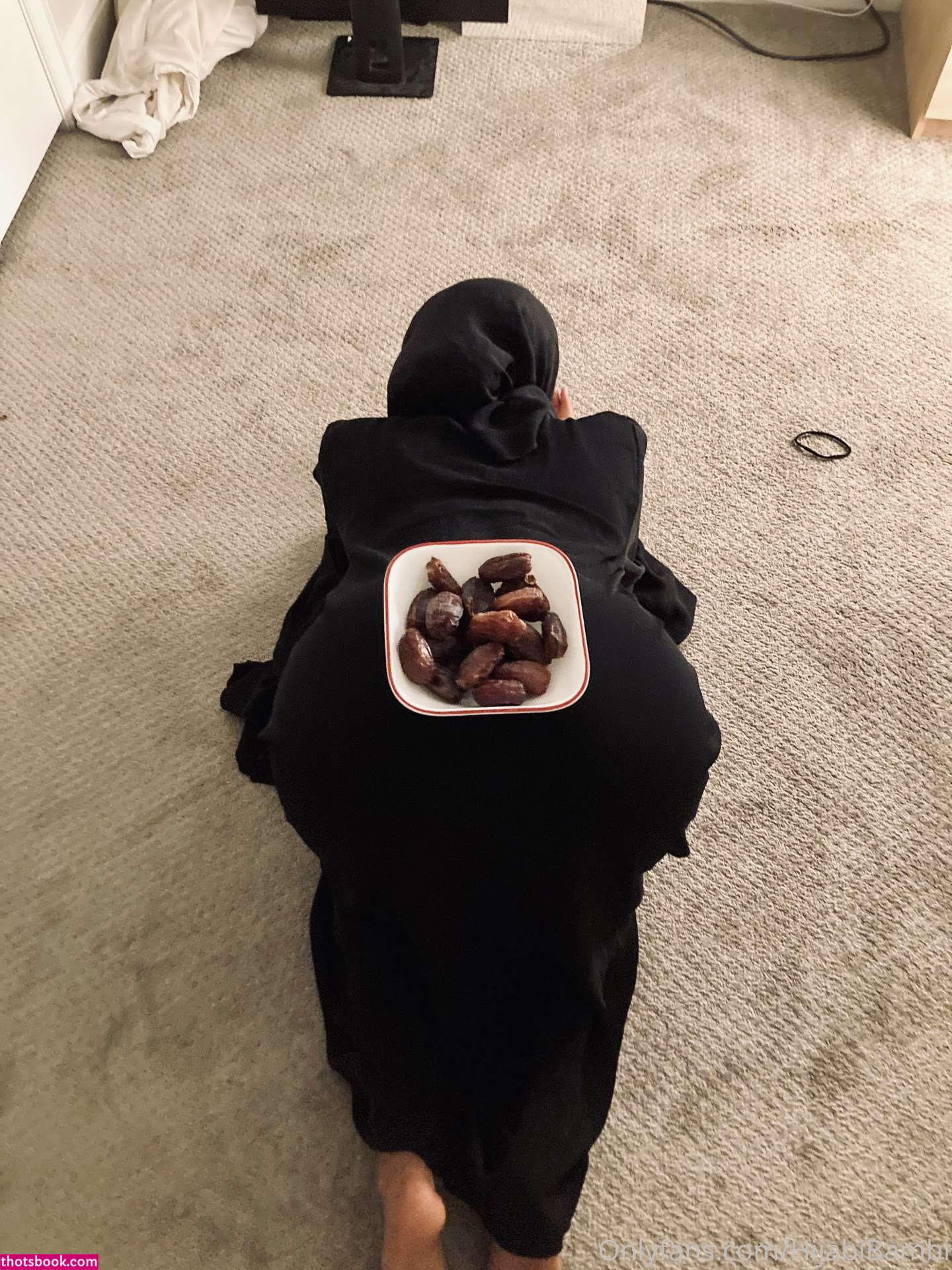 Hijabi Bambi Photo #17