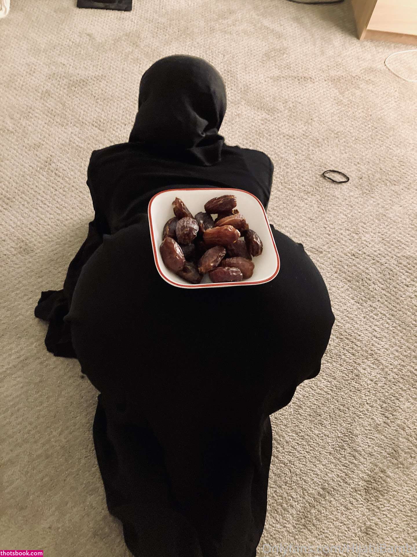 Hijabi Bambi Photo #19