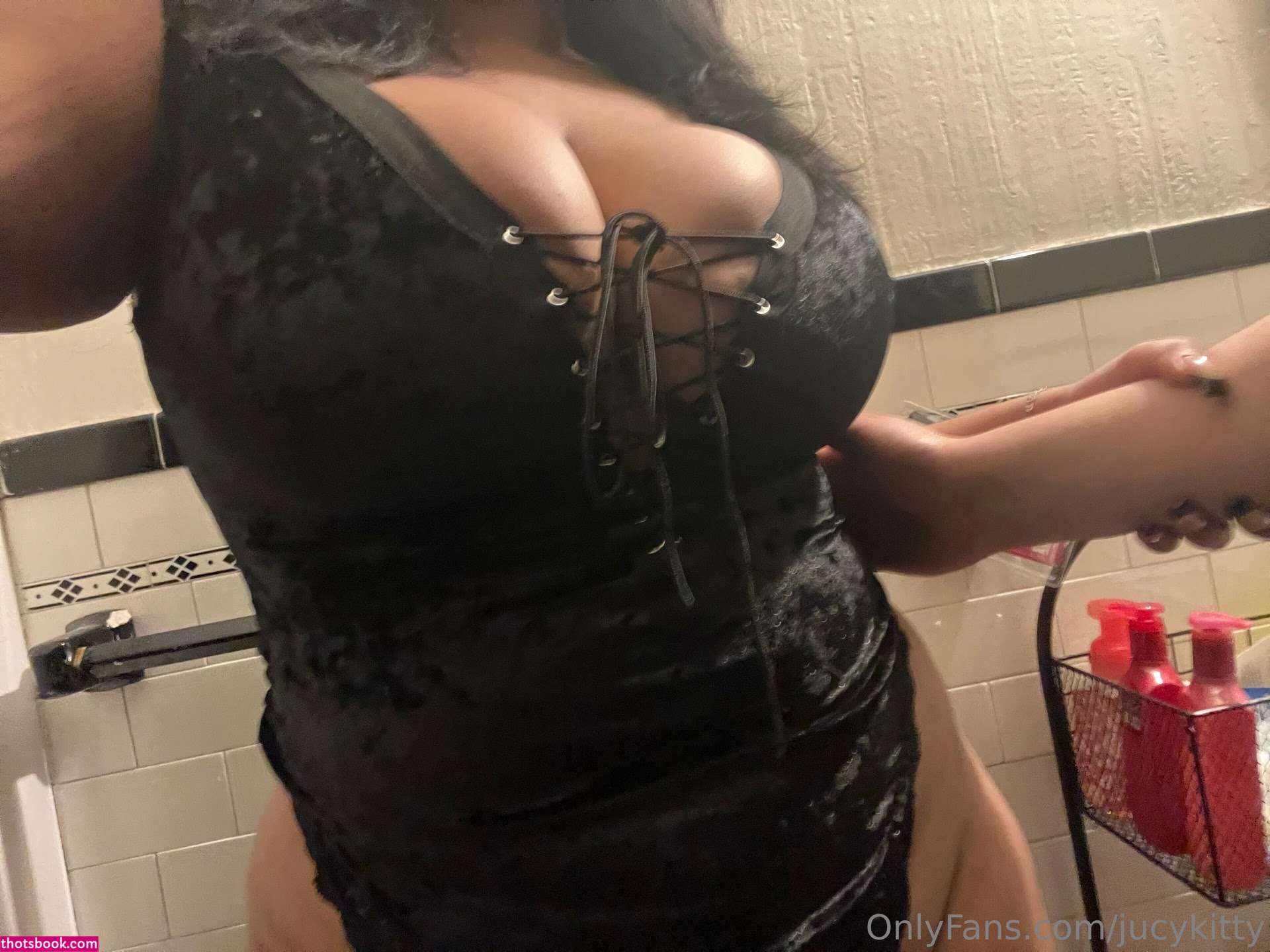 jucykitty Photo #23
