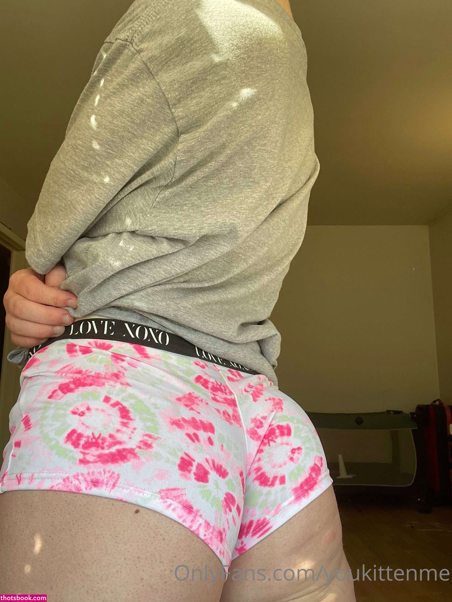 youkittenme Photo #6