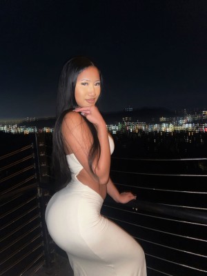 Drew Valentina Photo #11