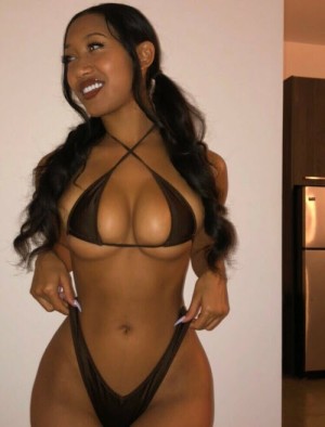 Drew Valentina Photo #30